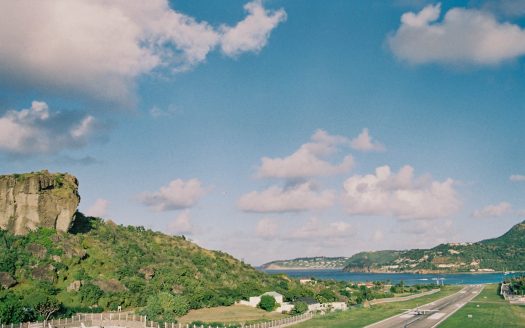 st barts airport
