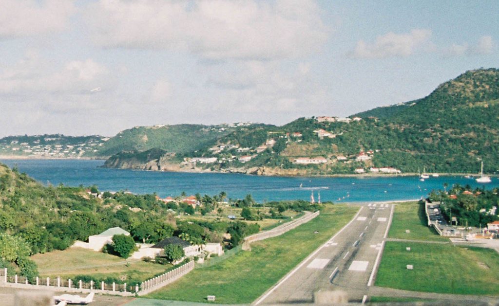 low vs high season st barts